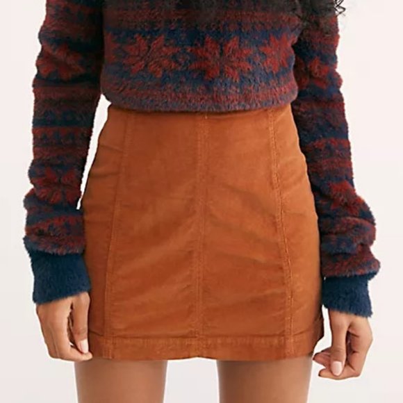 ISO Free People Modern Femme Corduroy Cord Mini Skirt Sz 0 Color Rust Cinnamon - Picture 3 of 3